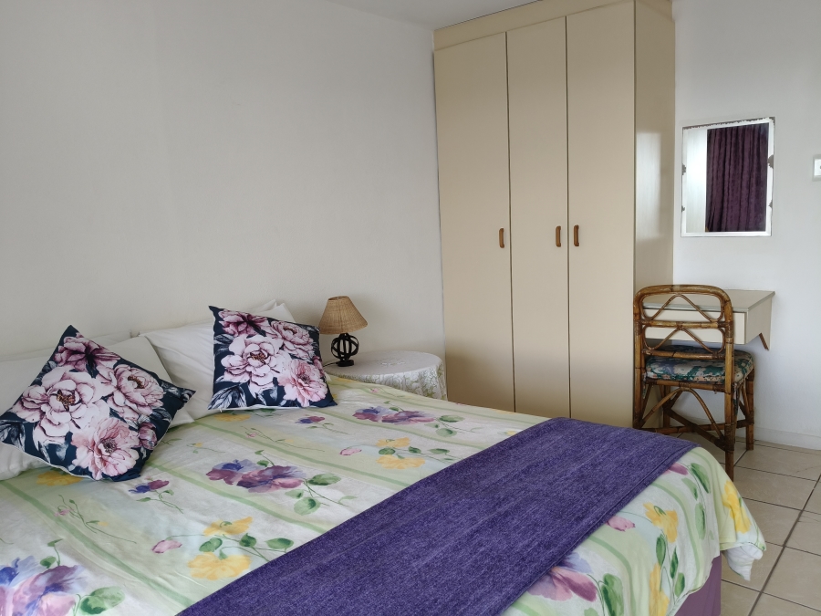 12 Bedroom Property for Sale in Paradise Beach Eastern Cape